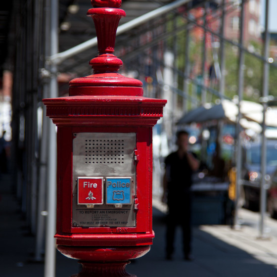 New York en rojo - Fotografía de calle